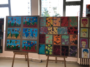 Yıldız koleji öğrencilerinin sanat dersindeki renkli yolculuğu yıl sonu resim sergimizden kareler